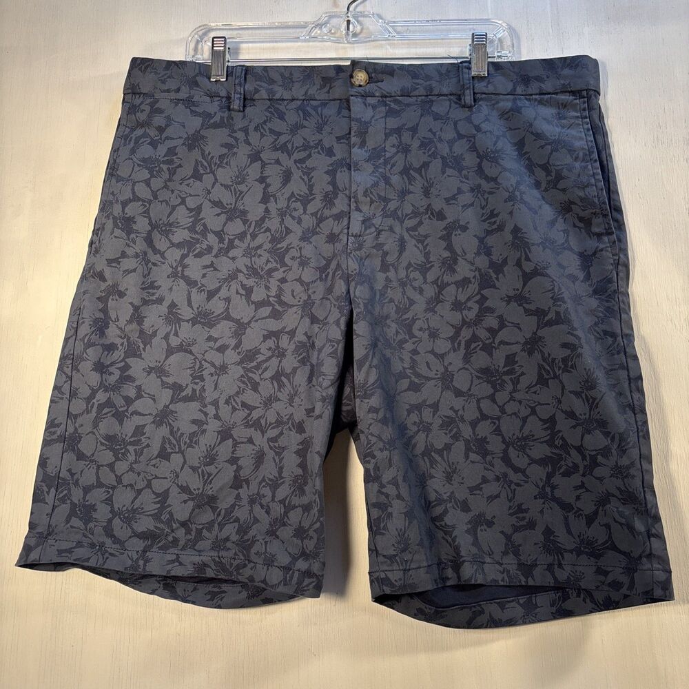 Old Navy Shorts Built In Flex Ultimate Slim Men's Size 38 Blue Gray Floral